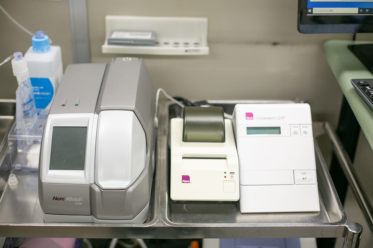 コレステロール測定器、HbA1c(ヘモグロビンエーワンシー)測定器